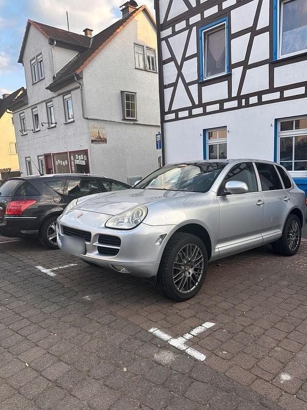 Second-hand Porsche Cayenne 250 CP (183 kW) 2005 Argintiu SUV