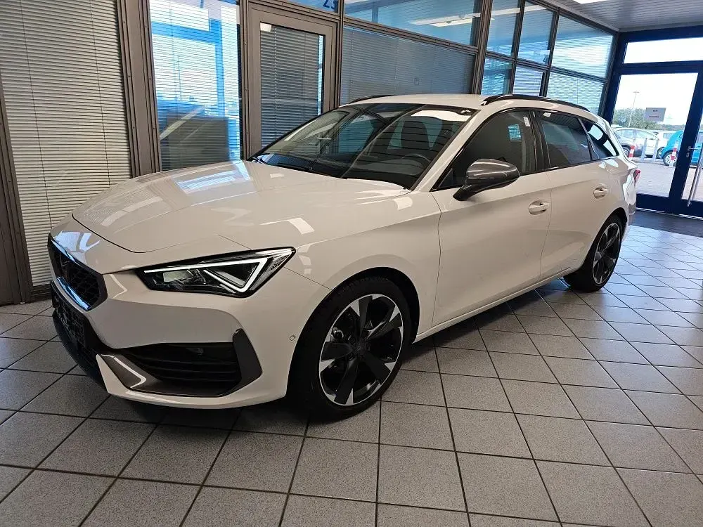 Gebraucht Cupra Leon 150 PS (110 kW) 2024 Weiß Limousine