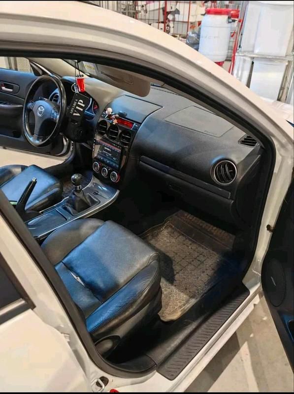 Gebraucht Mazda 6 166 PS (122 kW) 2006 Weiß Kombi