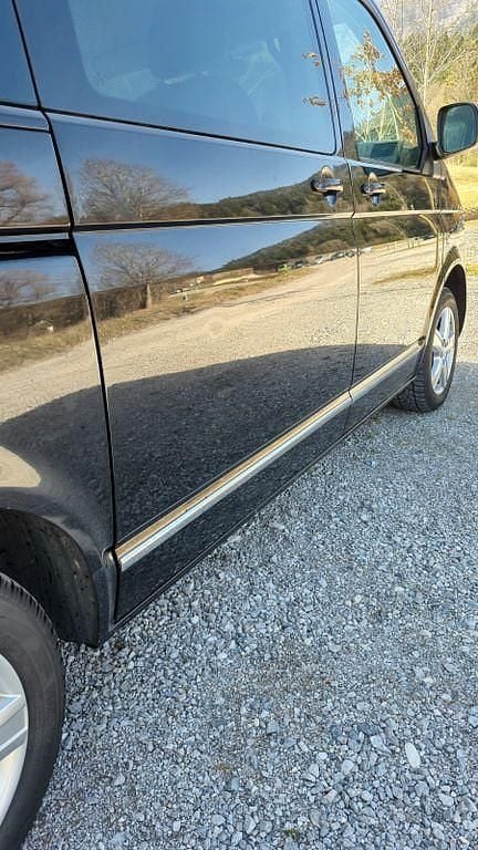 Second-hand VW T5 179 CP (131 kW) 2015 Negru Van