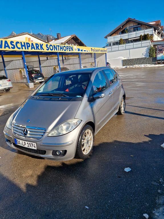 Grau Gebraucht 2007 Mercedes A170 Classic Limousine | 2.150 € (Fairer Preis) - Bild 1/4