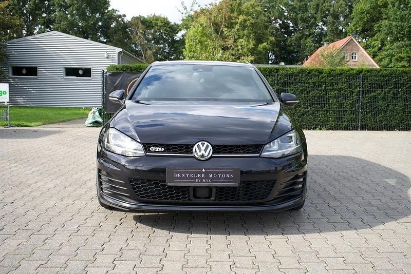 Deep black perleffekt Gebraucht 2015 VW Golf VII GTD Limousine | 14.799 € (Fairer Preis) - Bild 1/4