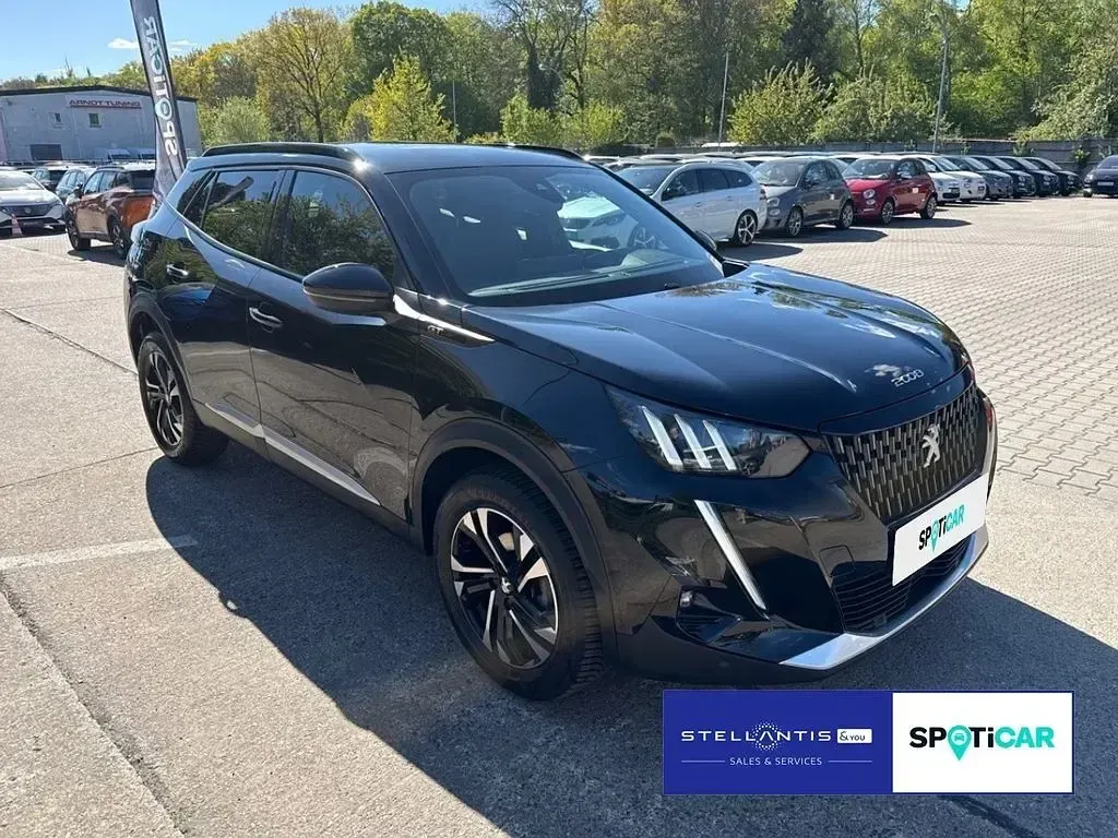 Gebraucht Peugeot 2008 GT 131 PS (96 kW) 2022 Schwarz SUV