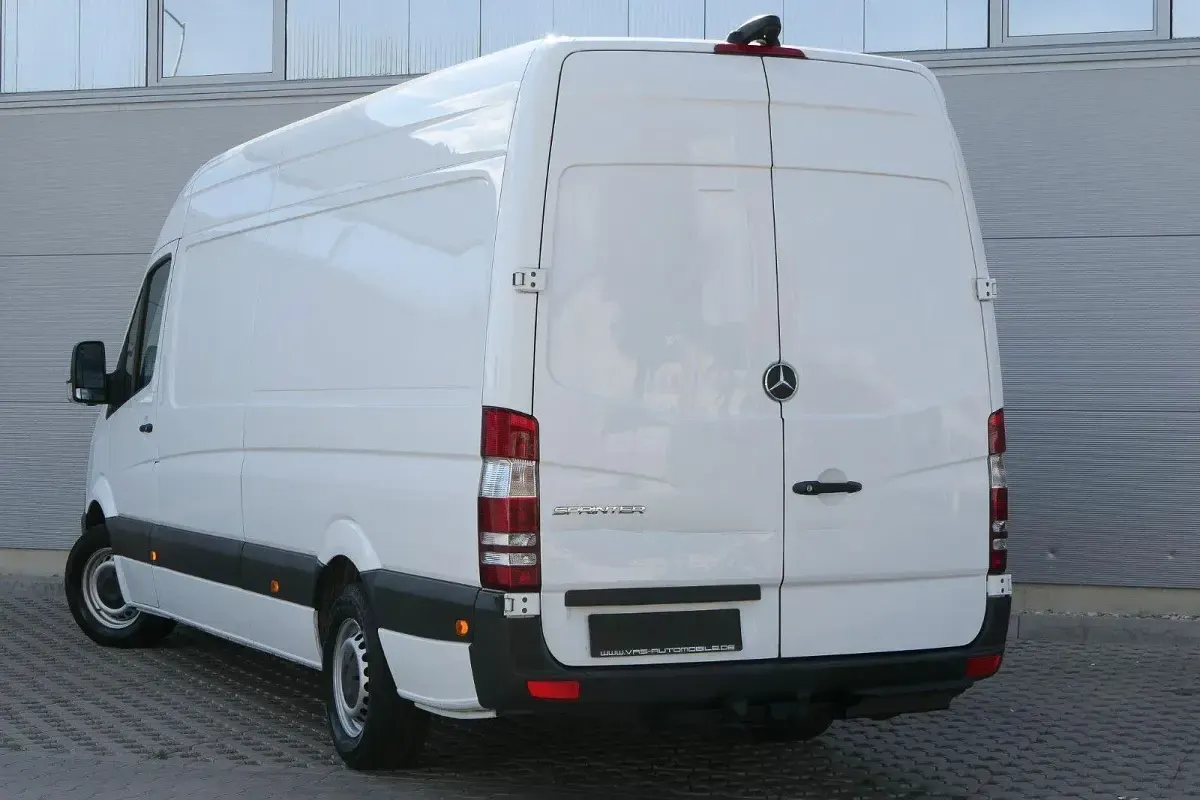 Gebraucht Mercedes Sprinter 163 PS (119 kW) 2018 Weiß Van