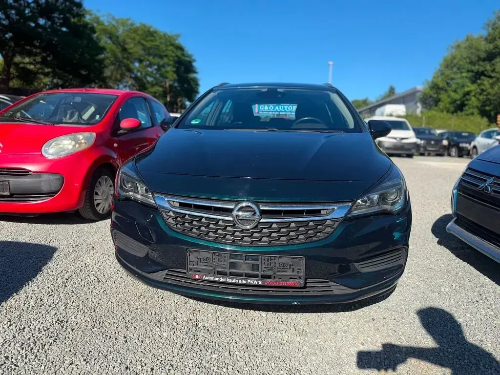 Gebraucht Opel Astra Active 105 PS (77 kW) 2017 Grün Kombi
