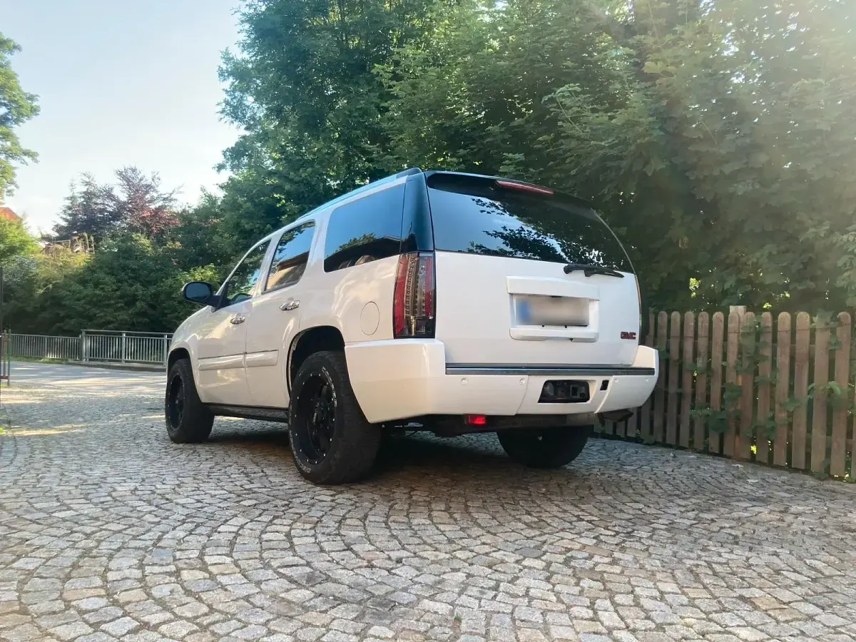 Gebraucht GMC Yukon 409 PS (300 kW) 2008 SUV