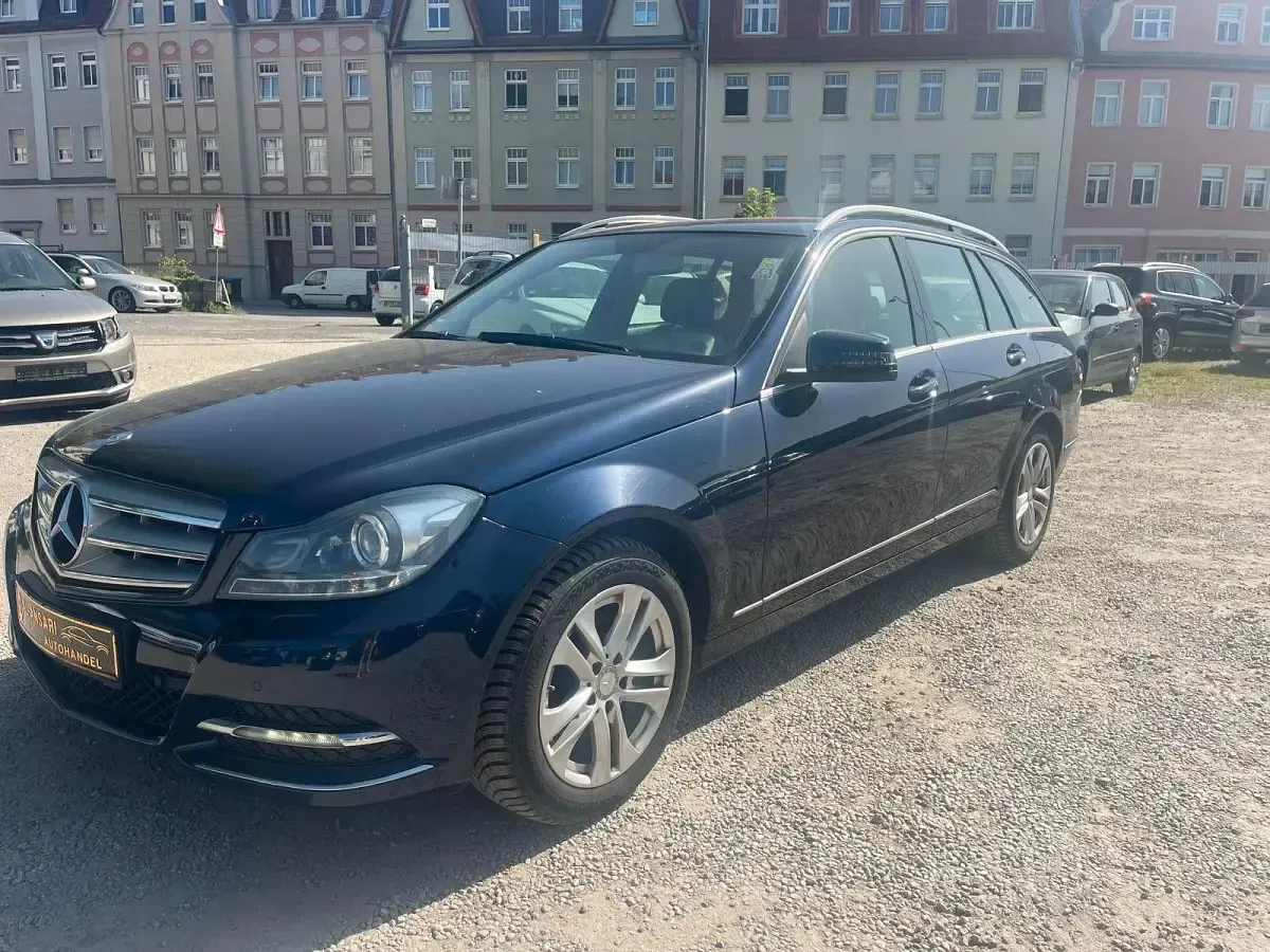 Gebraucht Mercedes C220 Edition 170 PS (125 kW) 2013 Blau Kombi