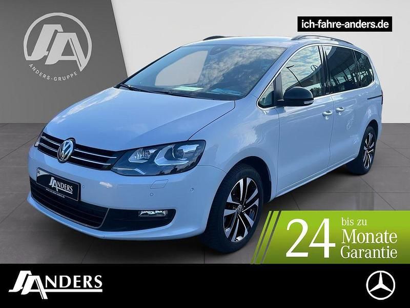 Weiss Gebraucht 2020 VW Sharan IQ Drive Van / Kleinbus | 30.484 € (Etwas zu teuer) - Bild 1/2