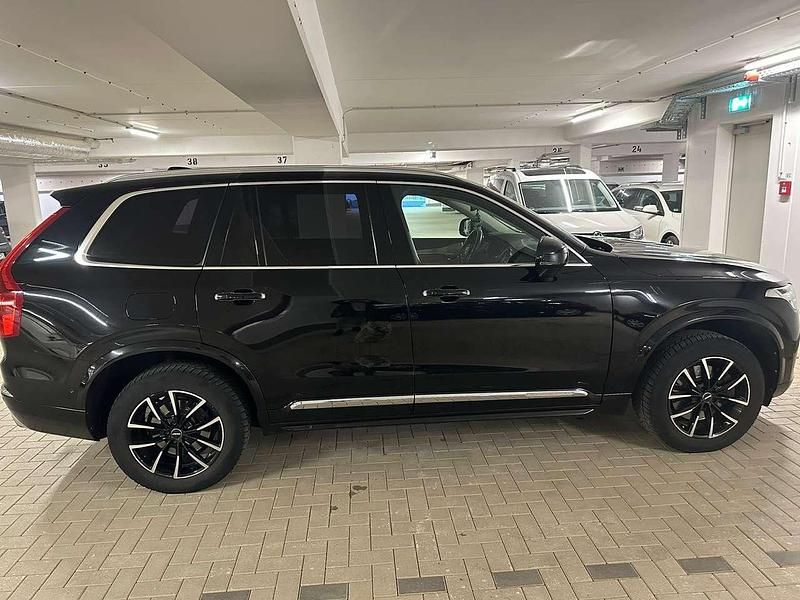 Schwarz Gebraucht 2016 Volvo XC90 Inscription SUV | 19.500 € (Fairer Preis) - Bild 1/4