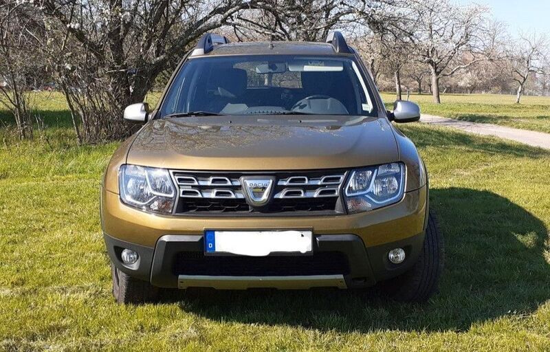 Gold Gebraucht 2016 Dacia Duster Prestige SUV | 9.500 € (Etwas zu teuer) - Bild 1/4