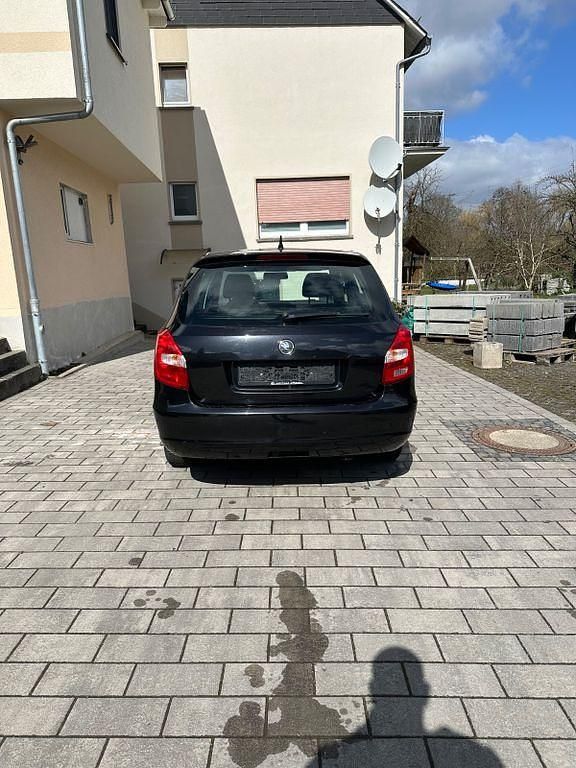 Gebraucht Skoda Fabia Ambition 86 PS (63 kW) 2014 Schwarz Limousine