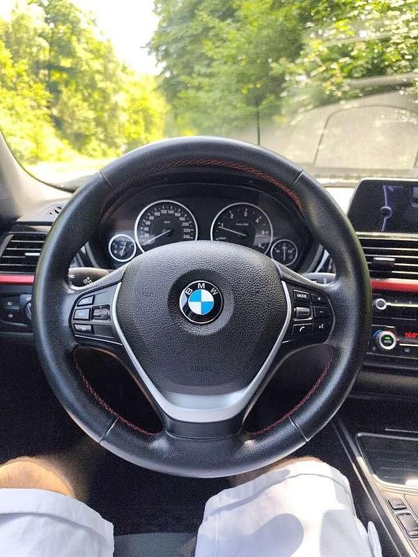 Second-hand BMW 320 Performance 184 CP (135 kW) 2012 Berlinǎ