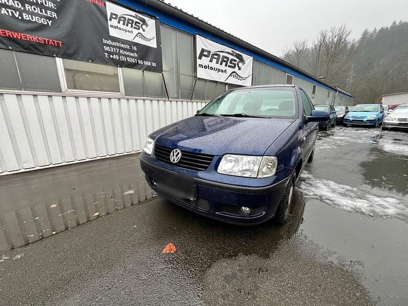 Blau Gebraucht 2000 VW Polo Kleinwagen | 550 € (Guter Preis) - Bild 1/4
