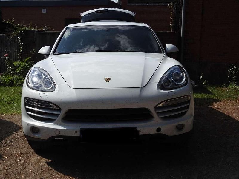 Gebraucht Porsche Cayenne 299 PS (219 kW) 2012 Weiß SUV
