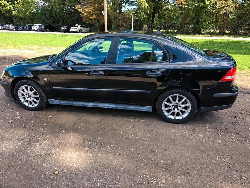 Schwarz Gebraucht 2004 Saab 9-3 Limousine | 1.200 € - Bild 1/4