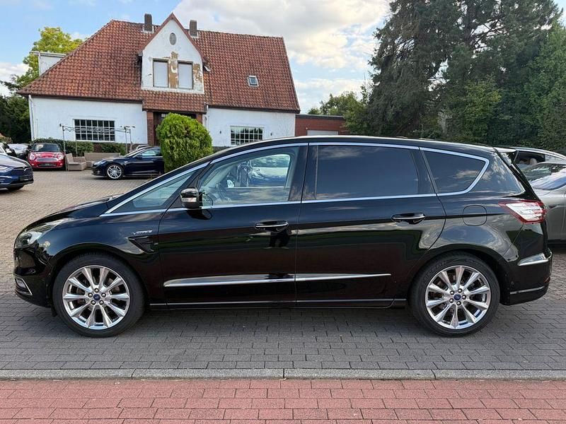 Schwarz Gebraucht 2016 Ford S-MAX Vignale Van / Kleinbus | 16.500 € (Guter Preis) - Bild 1/4