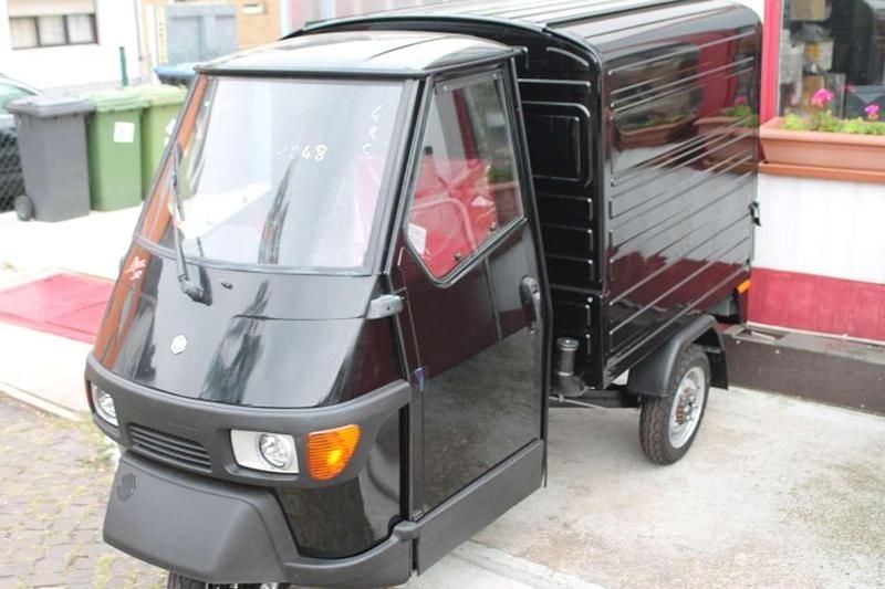Neu Piaggio APE 2025 Schwarz SUV