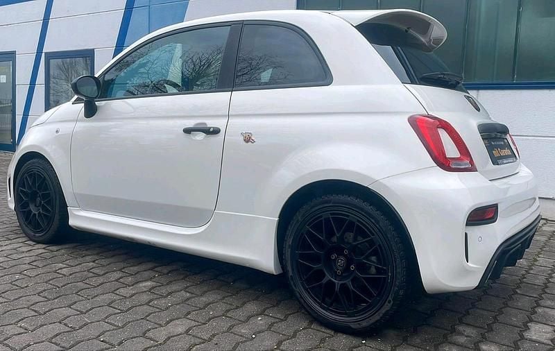 Second-hand Abarth 595 160 CP (117 kW) 2023 Alb Hatchback
