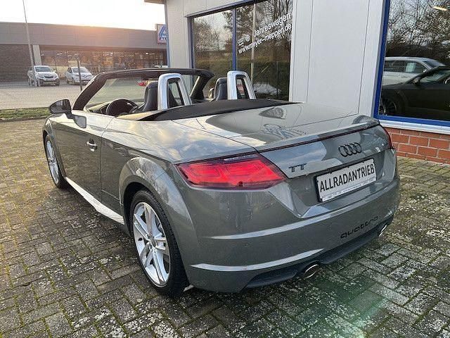 Gebraucht Audi TT Roadster Sport 245 PS (180 kW) 2022 Chronosgrau (metallic) Cabrio