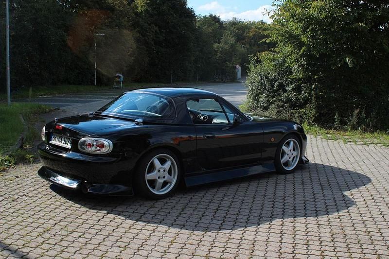 Gebraucht Mazda MX5 139 PS (102 kW) 2001 Schwarz Cabrio