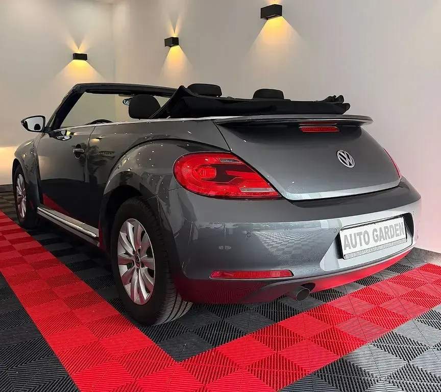 Occasion VW Beetle Cabriolet Design 105 ch (77 kW) 2016 Gris Cabriolet