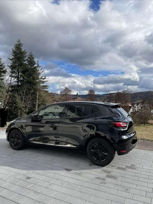 Gebraucht Renault Clio IV LIMITED 90 PS (66 kW) 2017 Kleinwagen