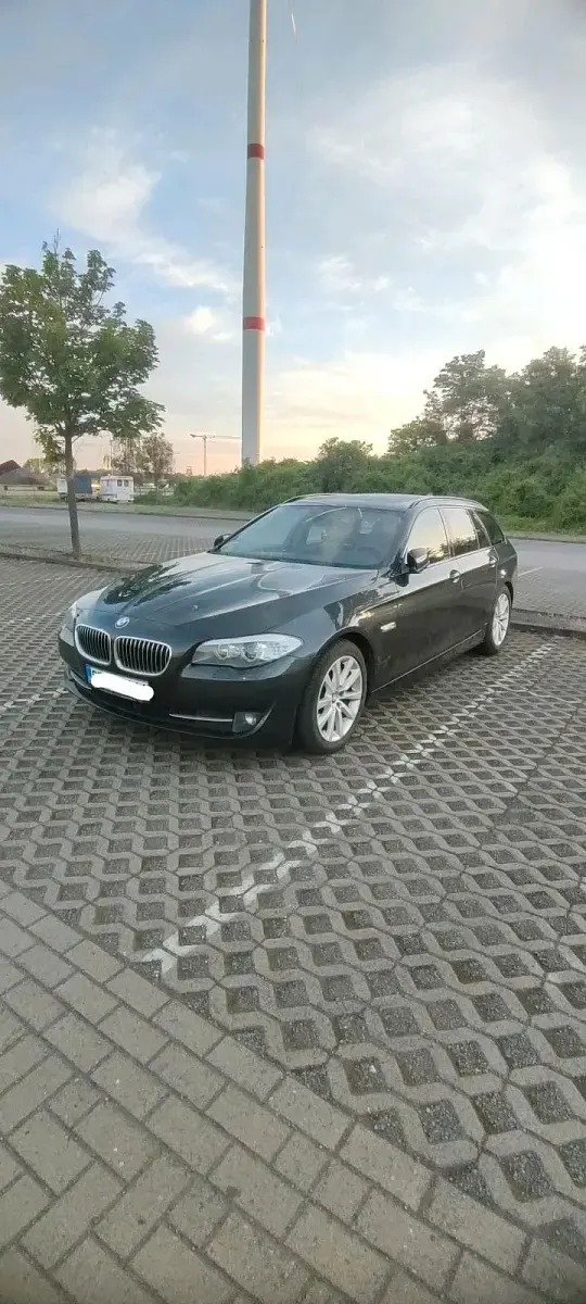 Gebraucht BMW 530 258 PS (189 kW) 2012 Grau Kombi