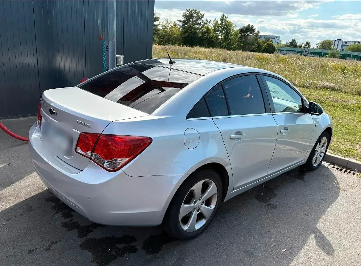 Gebraucht Chevrolet Cruze 163 PS (119 kW) 2013 Grau Limousine