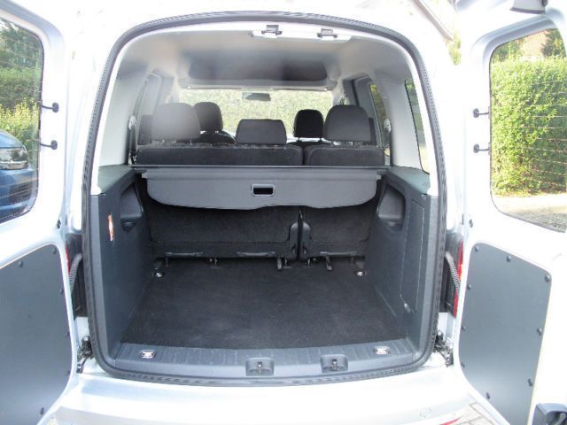Gebraucht VW Caddy 102 PS (75 kW) 2015 Silber metallic Van / Kleinbus