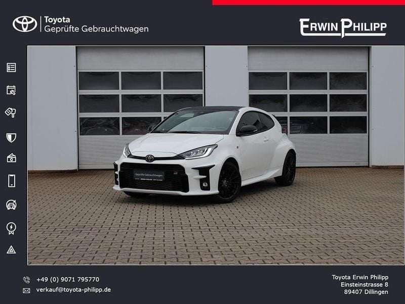 Weiß Gebraucht 2022 Toyota Yaris Basis Kleinwagen | 31.990 € (Fairer Preis) - Bild 1/4