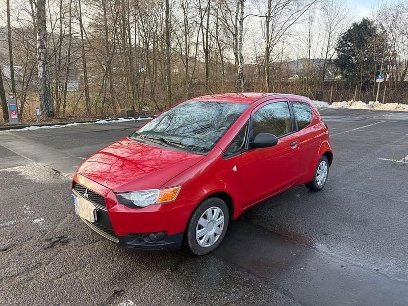 Rot Gebraucht 2009 Mitsubishi Colt Limousine | 2.999 € (Fairer Preis) - Bild 1/4