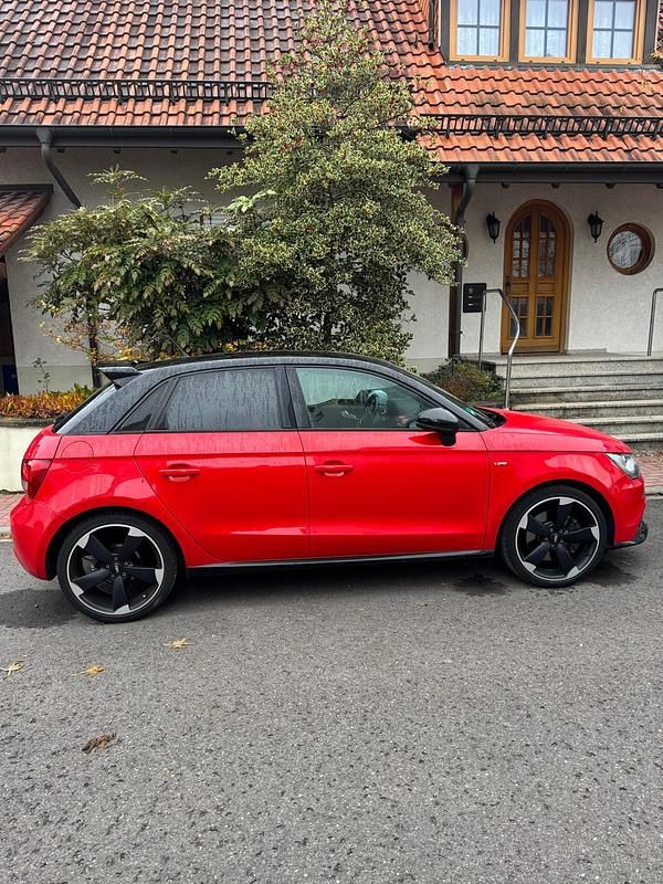 Gebraucht Audi A1 Advanced Plus 170 PS (125 kW) 2013 Rot Limousine