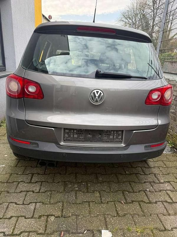 Gebraucht VW Tiguan Freestyle 122 PS (89 kW) 2010 Grau SUV