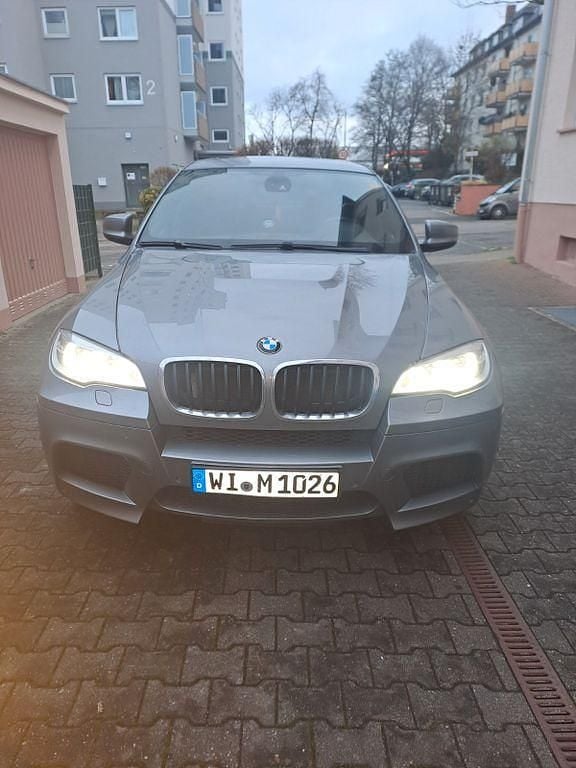 Grau Gebraucht 2013 BMW X6 M Sport Line SUV | 21.999 € (Teuer) - Bild 1/4