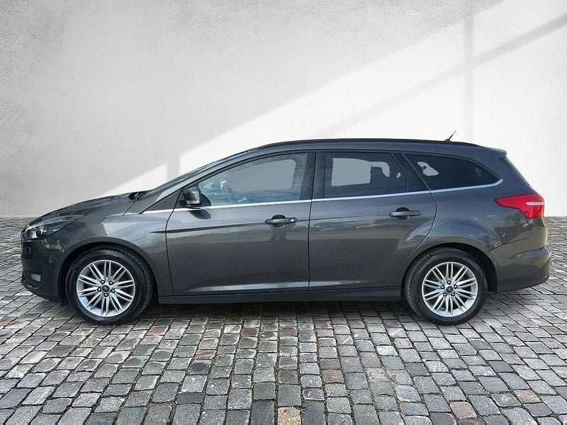 Gebraucht Ford Focus Cool & Connect 125 PS (91 kW) 2018 Magnetic grau met Kombi