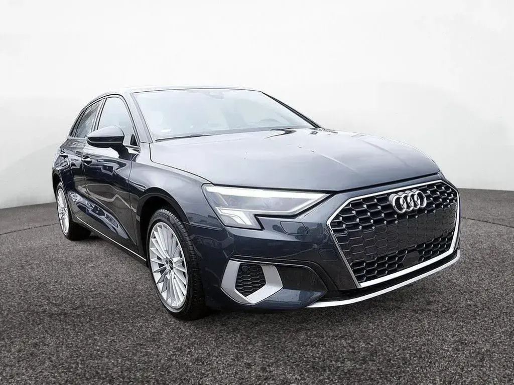 Gebraucht Audi A3 Advanced 150 PS (110 kW) 2022 Grau Limousine