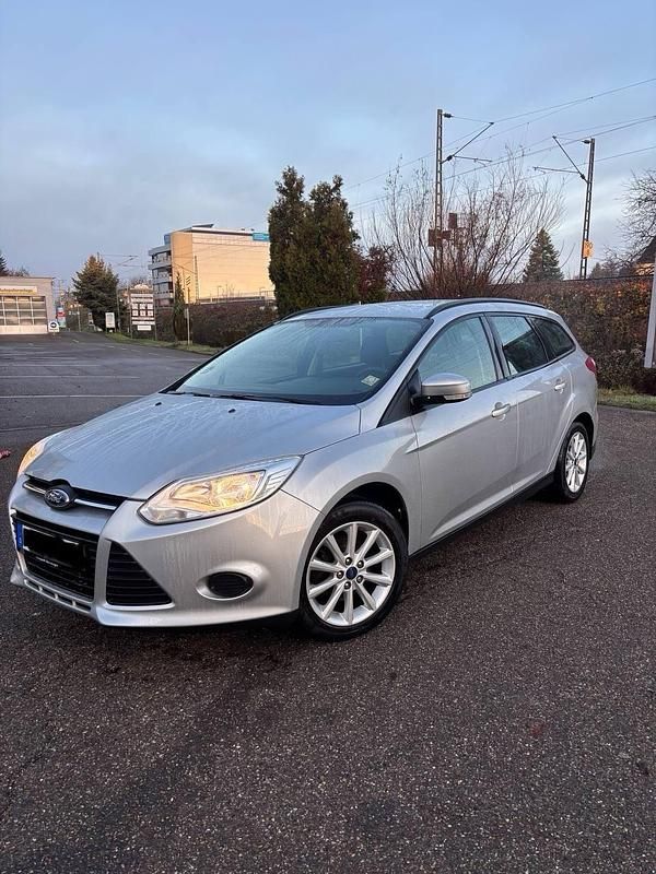 Usata Ford Focus 101 CV (74 kW) 2013 Argento Station wagon