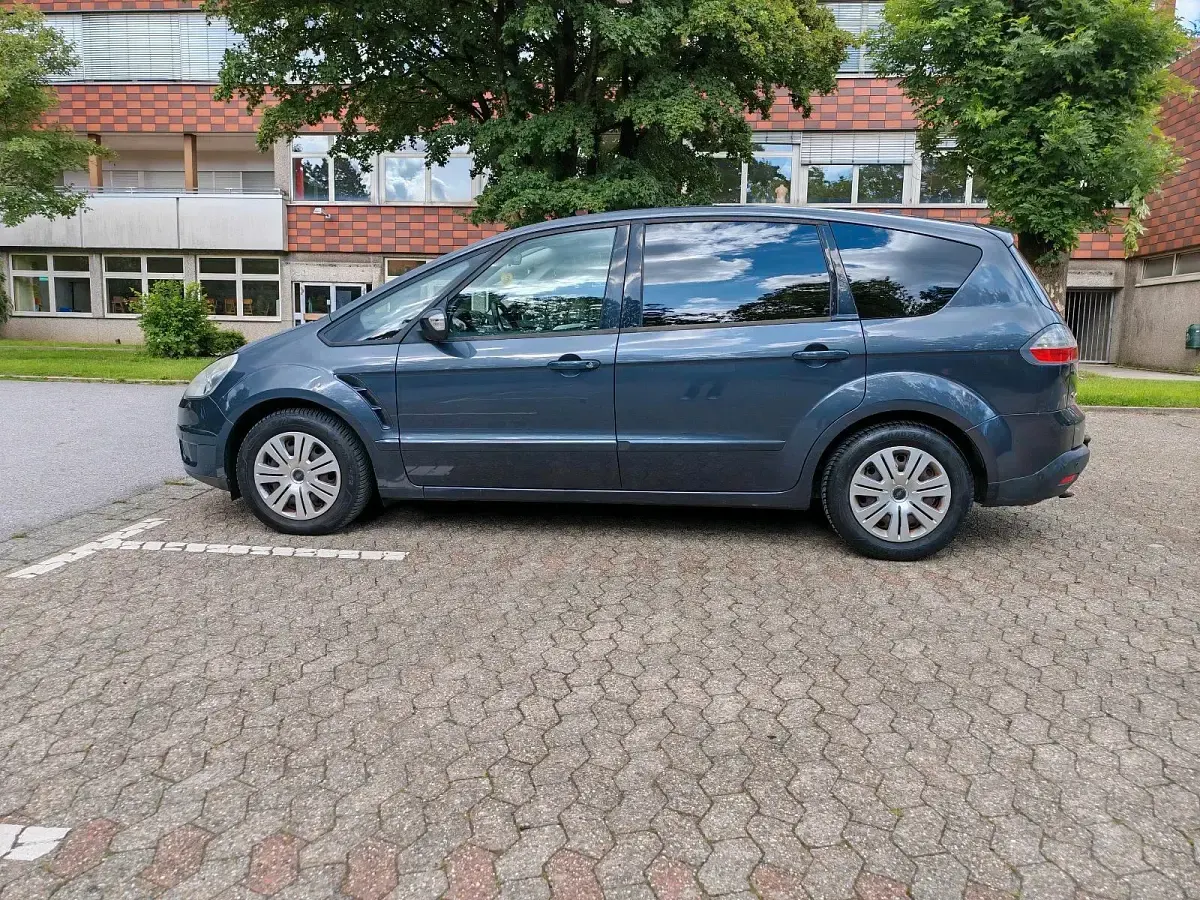 Gebraucht Ford S-MAX S 140 PS (102 kW) 2009 Van / Kleinbus