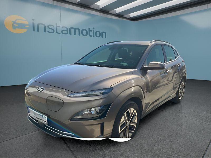 Braun Gebraucht 2022 Hyundai Kona SUV | 19.499 € (Etwas zu teuer) - Bild 1/4