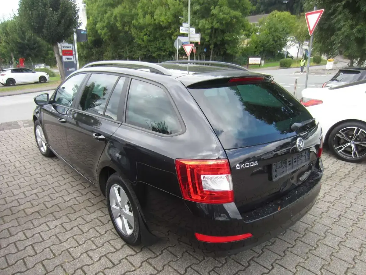 Brugt Skoda Octavia Elegance 150 HK (110 kW) 2014 Sort Stationcar