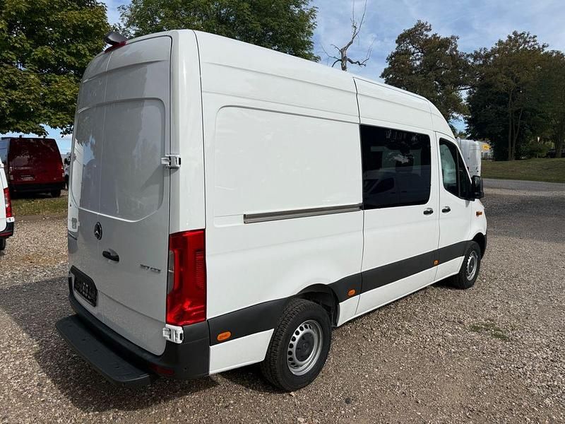 Gebraucht Mercedes Sprinter 170 PS (125 kW) 2024 Weiß Van
