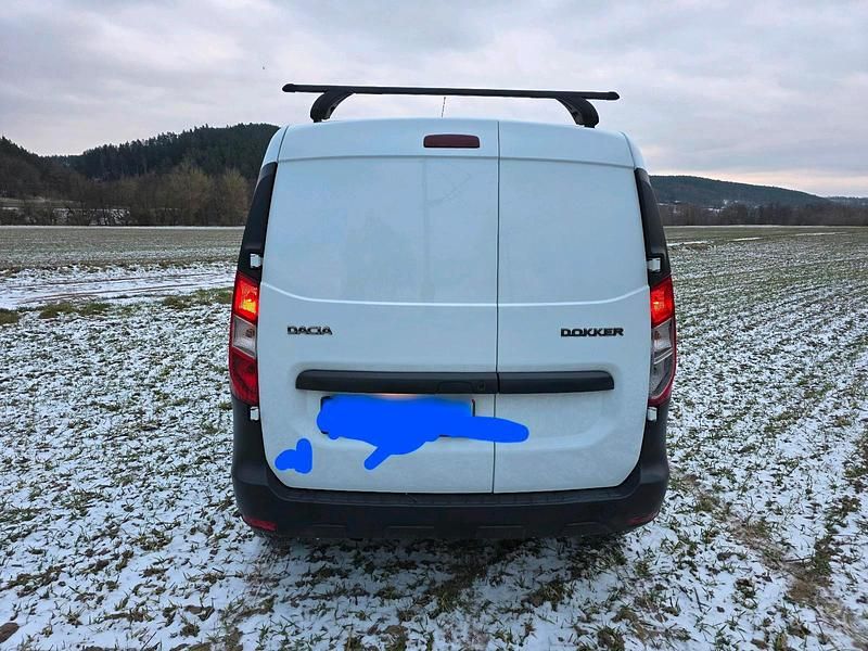 Gebraucht Dacia Dokker 115 PS (84 kW) 2018 Weiß Van / Kleinbus