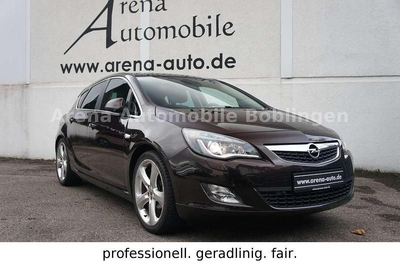 Gebraucht Opel Astra Sport 140 PS (102 kW) 2012 Braun Kleinwagen