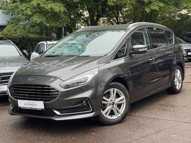 Grau Gebraucht 2020 Ford S-MAX Titanium Van / Kleinbus | 15.990 € (Guter Preis) - Bild 1/4