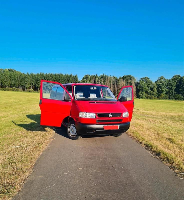 Rot Gebraucht 1999 VW T4 Van | 3.799 € (Guter Preis) - Bild 1/4