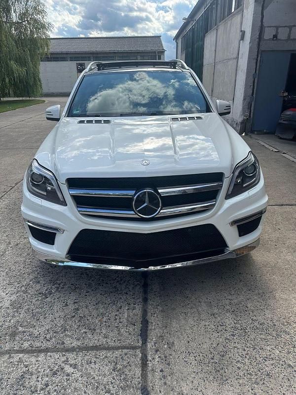 Gebraucht Mercedes GL500 AMG 435 PS (319 kW) 2013 Weiß SUV