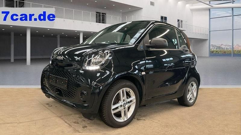 Tridion sicherheitszelle in bl Gebraucht 2021 Smart ForTwo Electric Drive Kleinwagen | 10.800 € (Fairer Preis) - Bild 1/4