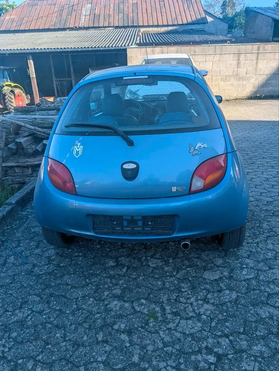 Usata Ford Ka 75 CV (55 kW) 2003 Blu Utilitaria