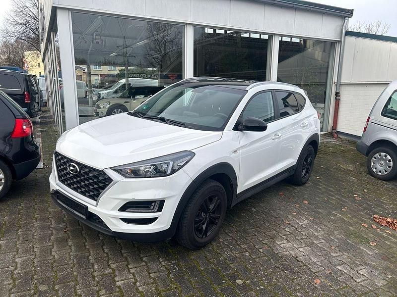Weiß Gebraucht 2019 Hyundai Tucson Select SUV | 12.990 € (Superpreis) - Bild 1/4