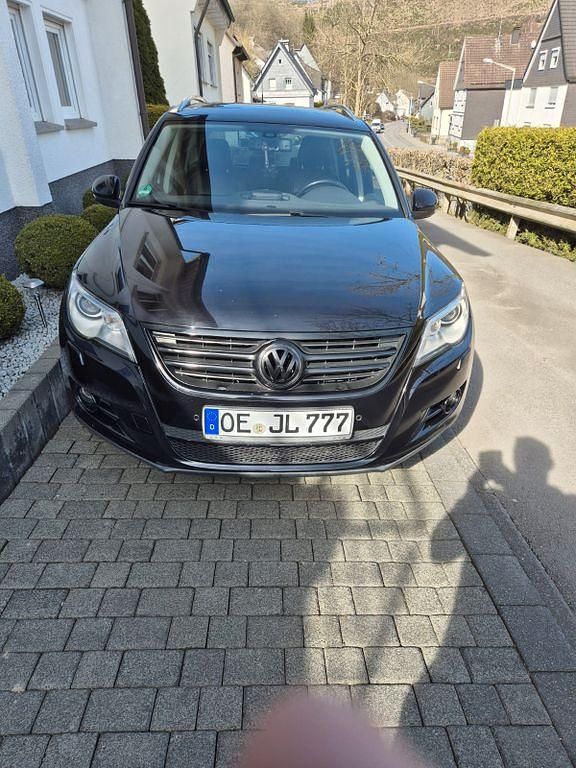 Schwarz Gebraucht 2009 VW Tiguan Sportline SUV | 8.299 € (Fairer Preis) - Bild 1/4
